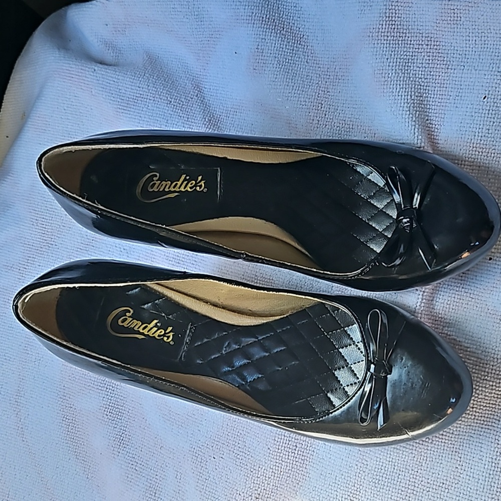 Candie's Classic Heel